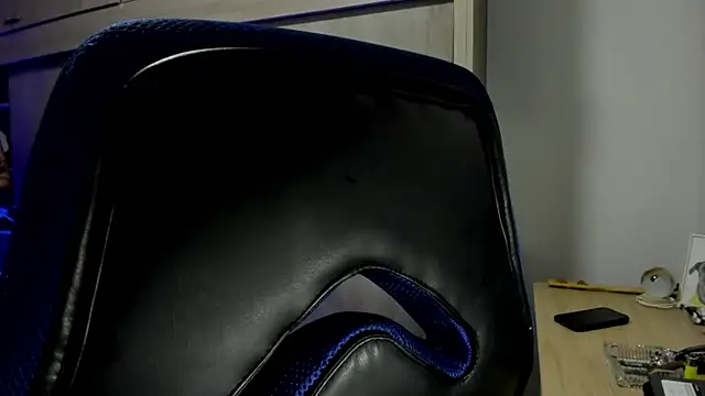 male pussy online show from January 12, 10:36 pm