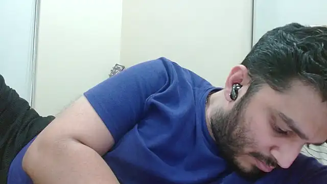 robintoit online show from September 18, 5:48 pm