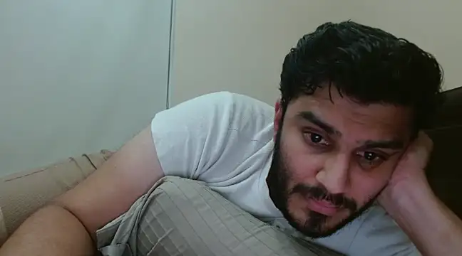 robintoit online show from December 6, 9:35 pm