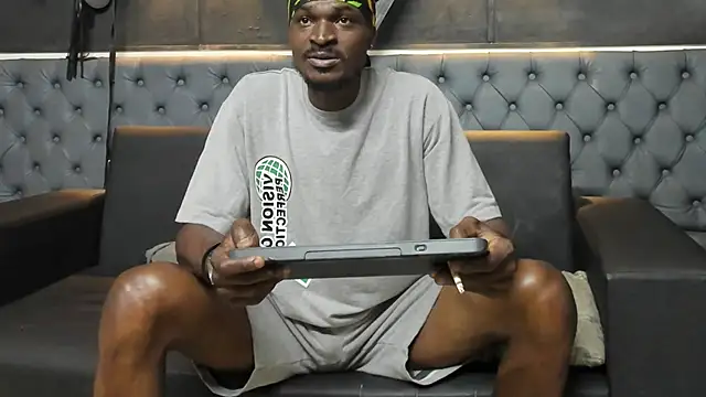 Terrance z online show from November 14, 11:39 pm