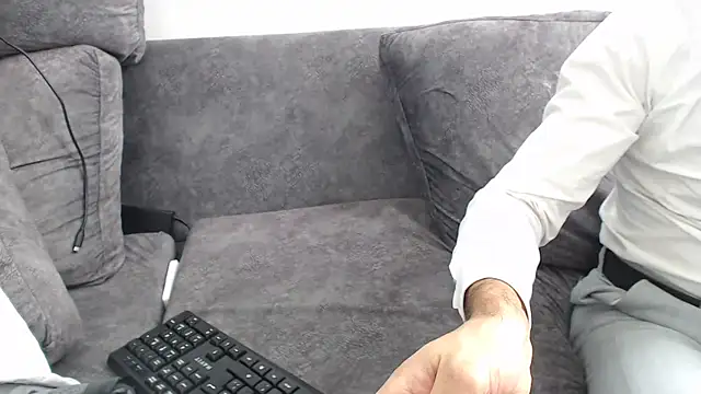 Naughtb0y online show from November 3, 10:30 am