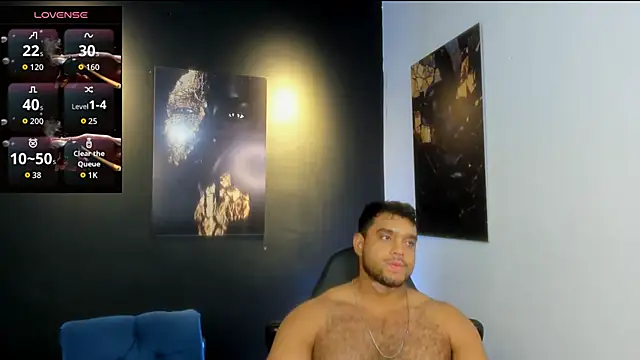 Big furry bear13 online show from November 12, 8:20 am