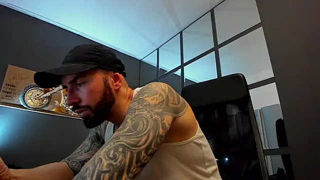 AronGrant online show from December 24, 8:44 am