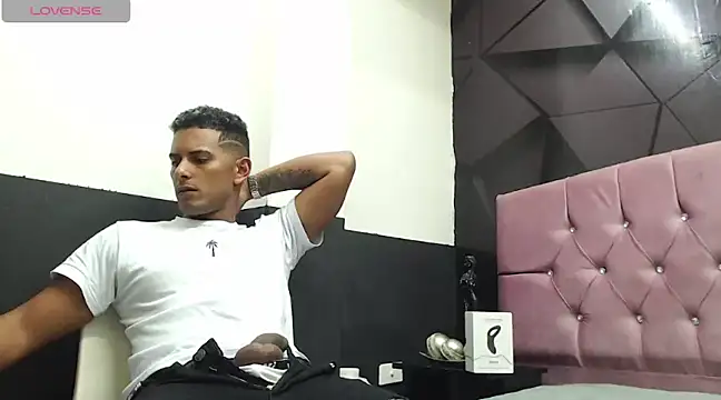 Chris Dick23 online show from December 18, 8:53 am