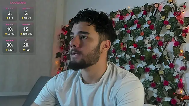 caprywilliams online show from December 17, 7:07 am