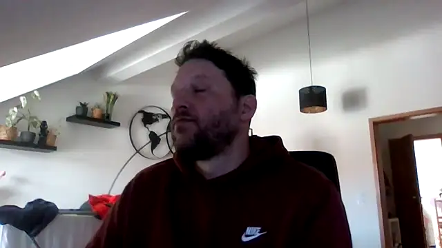 BennyLommy online show from April 29, 8:30 am