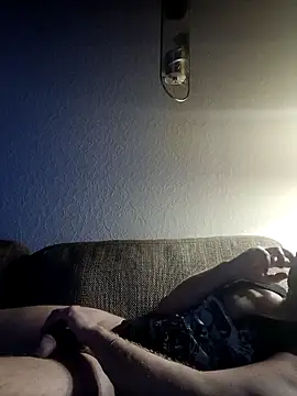 Snapshot of MArciQuarky chatting on February 27, 9:47 pm MArciQuarky online show from February 27, 9:47 pm