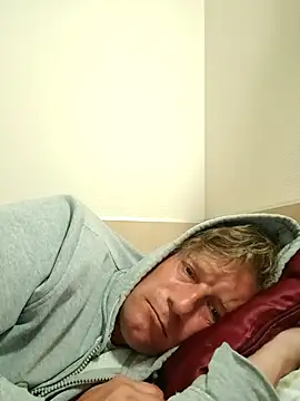 Snapshot of MArciQuarky chatting on September 14, 6:54 pm MArciQuarky online show from September 14, 6:54 pm