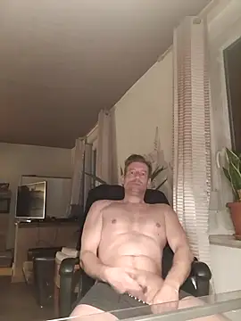 Snapshot of MArciQuarky chatting on February 12, 10:15 pm MArciQuarky online show from February 12, 10:15 pm