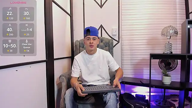 JuniorMorris  online show from September 29, 9:54 pm