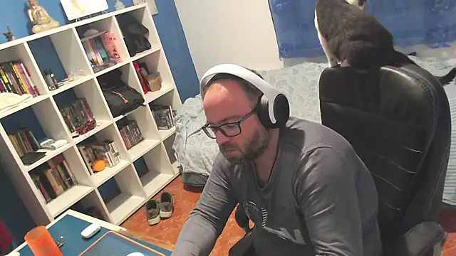 ravingr4d4 online show from February 25, 12:11 am