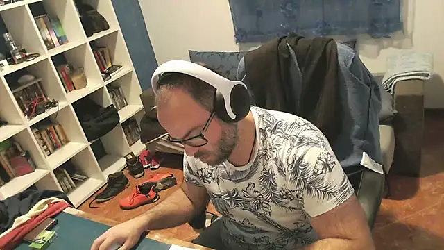 ravingr4d4 online show from November 21, 12:53 am