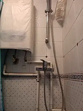 Snapshot of john_ng654321 chatting on March 10, 3:56 am john ng654321 online show from March 10, 3:56 am