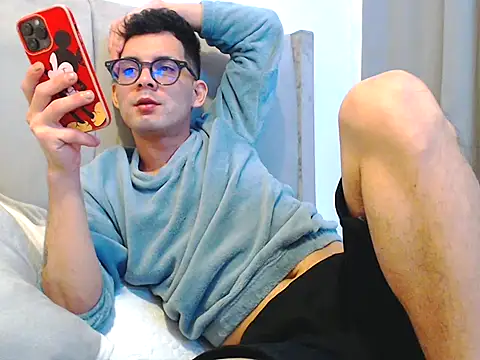 Sexyclark  online show from April 12, 12:28 pm