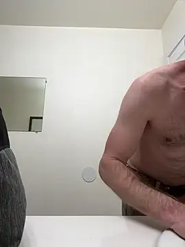 El Gizmo online show from January 10, 11:54 am