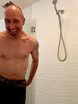 El Gizmo online show from March 13, 8:59 am