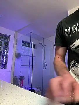 El Gizmo online show from April 18, 2:35 am