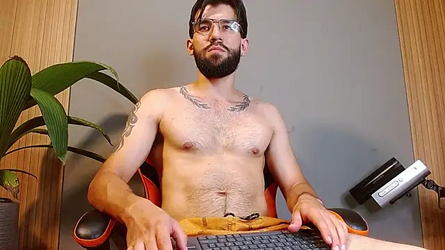 Mr WhiteCock online show from September 13, 12:33 am