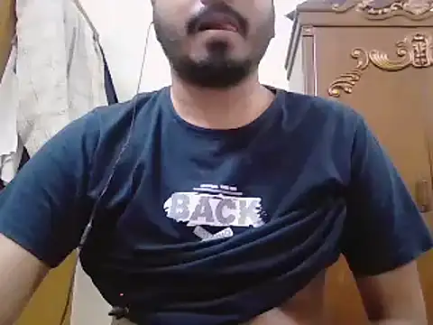 desiboyasif online show from February 25, 7:15 pm