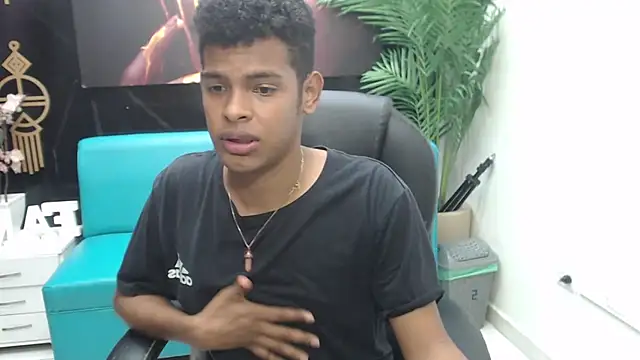 boylittle19cm online show from March 2, 4:47 pm