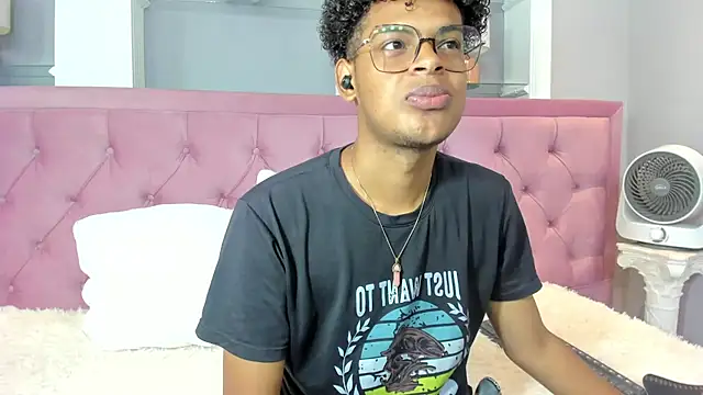 boylittle19cm online show from September 25, 12:37 pm