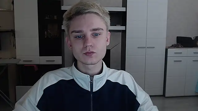 angryzan online show from March 18, 4:18 am