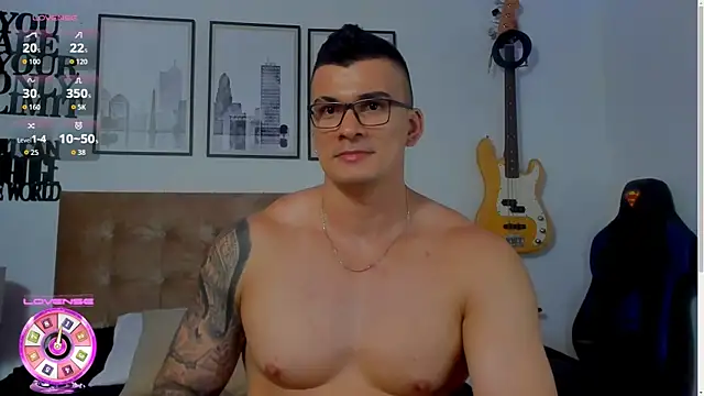 seancarreraa online show from November 19, 7:41 am