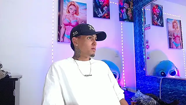 Liam lee online show from November 9, 6:01 pm