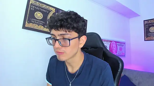 TylerWhite  online show from March 11, 2:54 am