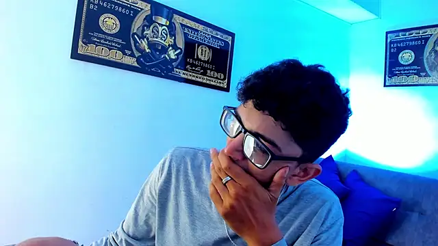 TylerWhite  online show from January 8, 2:57 am