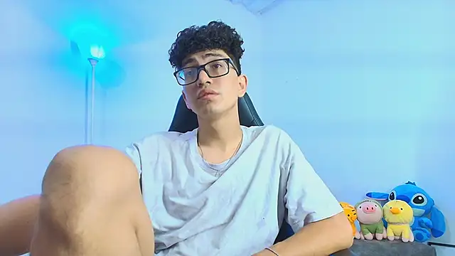 TylerWhite  online show from October 7, 9:24 am