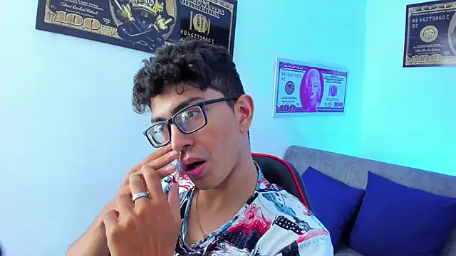 TylerWhite  online show from January 31, 2:48 am