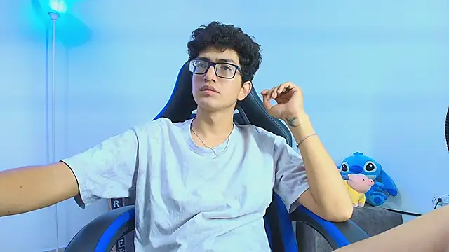 TylerWhite  online show from September 23, 3:50 am