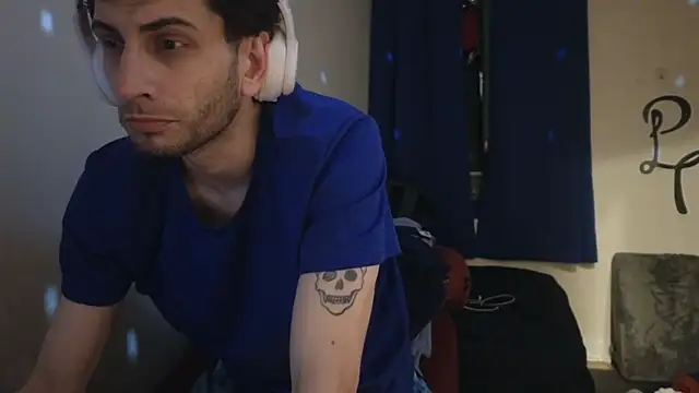 pantslesstraveler plt online show from February 25, 12:55 pm