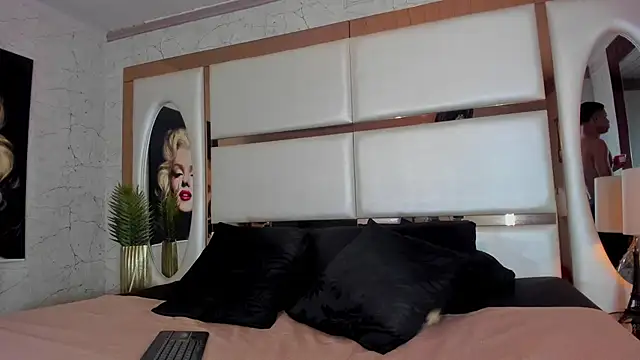 ALAN SANTHOS online show from October 7, 4:16 am