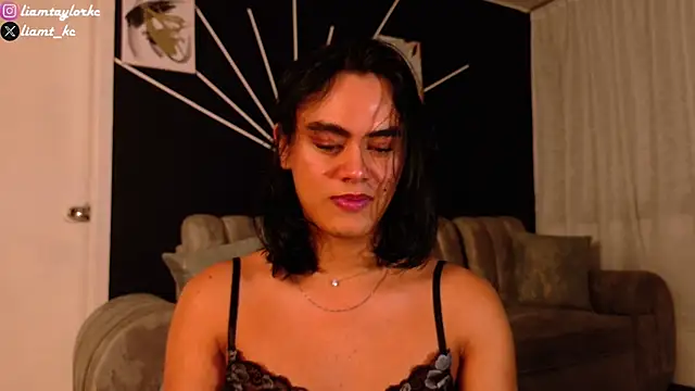 Liam Taylor online show from March 2, 1:37 am