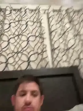 caliguy37 online show from December 5, 9:06 pm