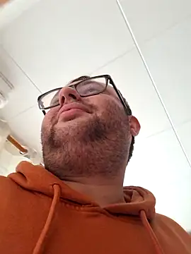 Javier bear online show from March 12, 2:14 pm