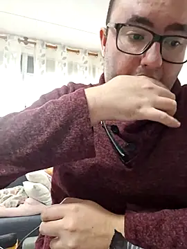 Javier bear online show from November 8, 2:31 pm