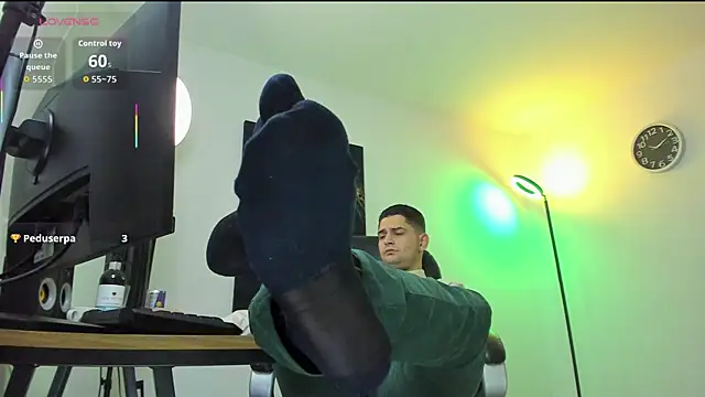 Nicolas Fellener online show from October 11, 5:11 am