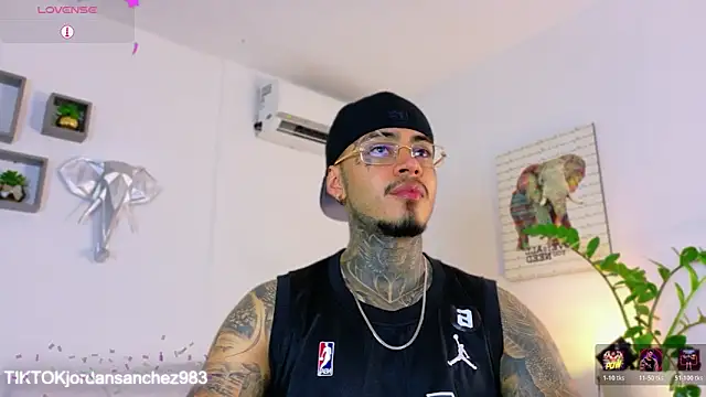 JordanSmiith  online show from March 11, 9:11 pm