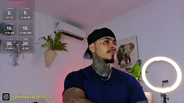 JordanSmiith  online show from November 7, 9:29 pm