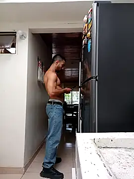 sebasxx97 online show from February 13, 3:28 pm