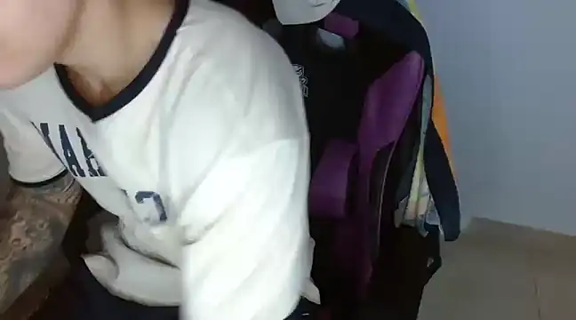 Sisoyalejo420 online show from December 31, 9:28 pm