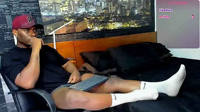 thomas santtos1 online show from February 6, 12:59 pm