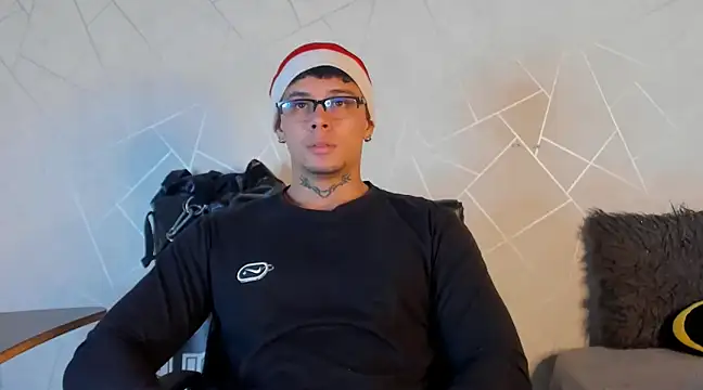 NoahhBrown online show from December 24, 3:38 am