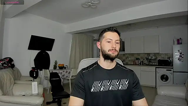 ZackFraser online show from March 11, 5:05 am