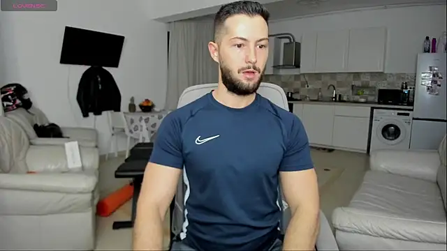 ZackFraser online show from January 28, 4:50 am