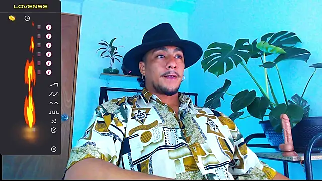 yosoy enzo2020 online show from December 28, 4:41 am