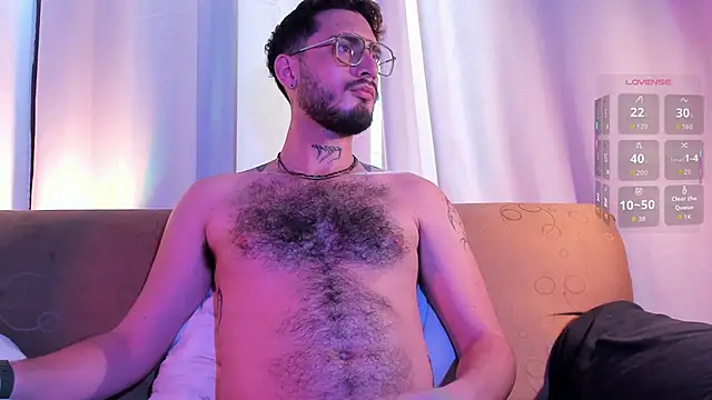 axel giracr online show from February 15, 8:39 pm